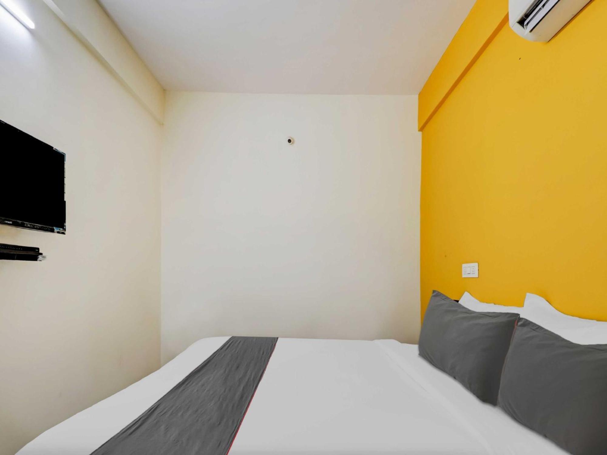 Collection O Olive Hotel Bangalore Exterior photo